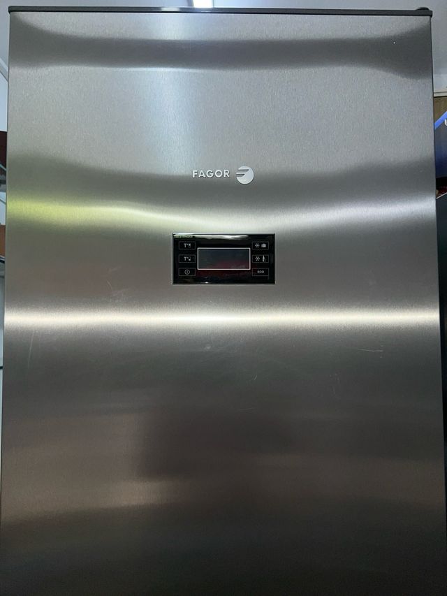Nevera Fagor - Acero inoxidable