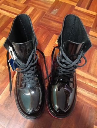 Botas Mtng charol negras 38
