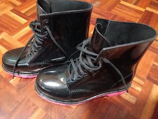 Botas Mtng charol negras 38
