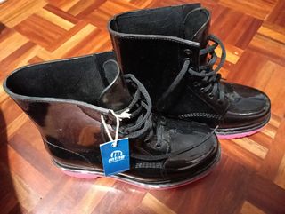 Botas Mtng charol negras 38