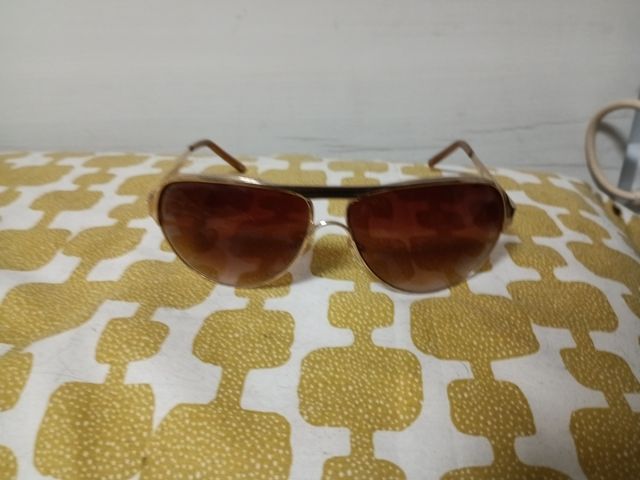 Gafas sol marrón dorado