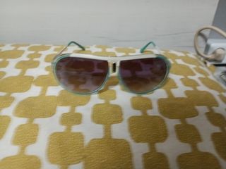 Gafas sol turquesa-blancas