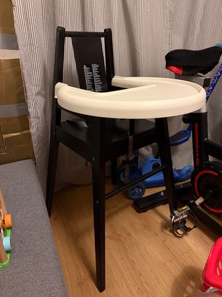 Trona Ikea negra