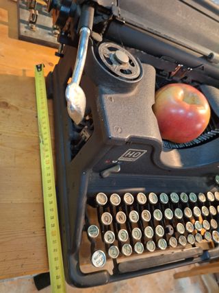 Máquina escribir Hispano Olivetti M40