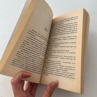 Libro romántico "La otra hermana"