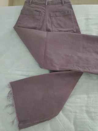 Vaqueros acampanados Zara - Morados