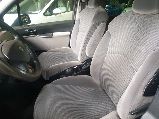 Peugeot 807 Premium 2.0 Hdi 136 