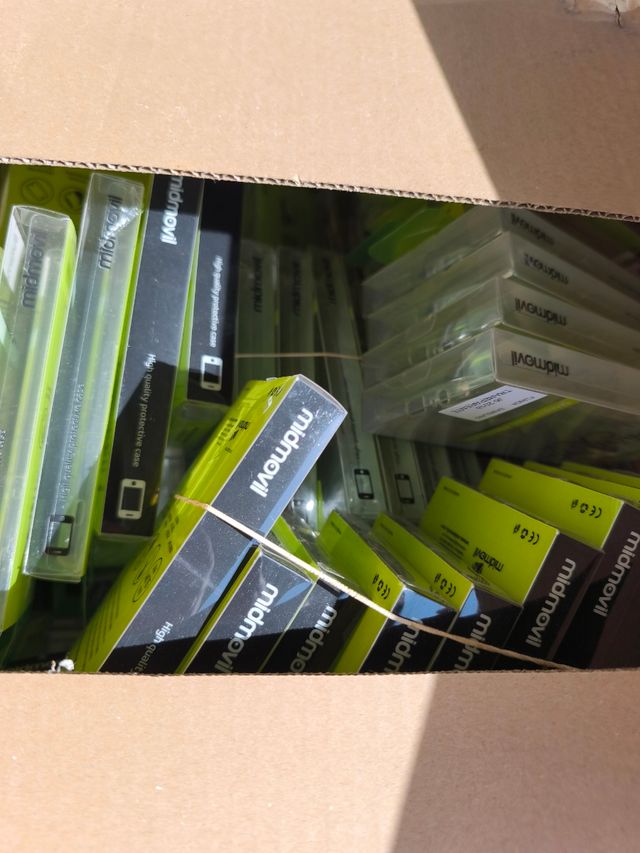 Elephone: teléfono negro