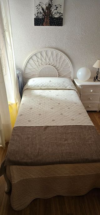 Lote 2 Uni.Cabezal mimbre +colchón+somier+almohada