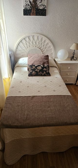 Lote 2 Uni.Cabezal mimbre +colchón+somier+almohada