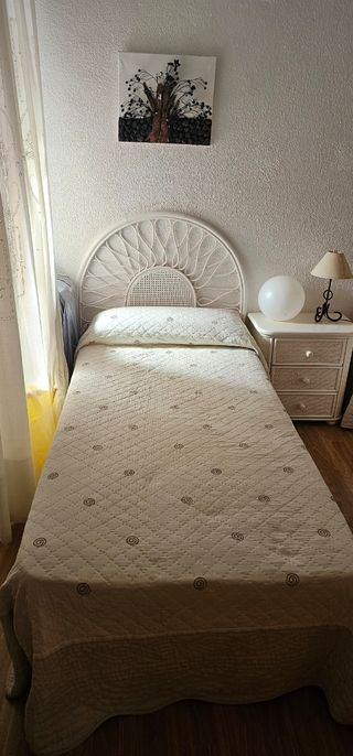 Lote 2 Uni.Cabezal mimbre +colchón+somier+almohada
