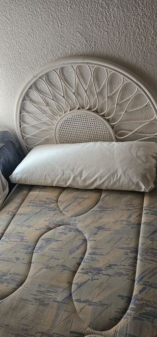 Lote 2 Uni.Cabezal mimbre +colchón+somier+almohada