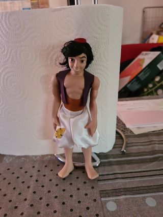 8 Figuras Disney: Hércules , Tarzán , Ariel ..