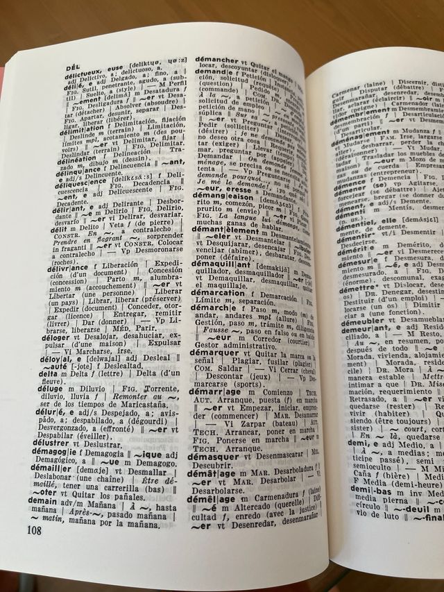 DICC.ESCOLAR LAROUSSE ESP-FRA / FRA-ESP