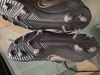 Botas fútbol Nike Jr. talla 39