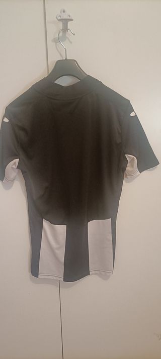 Camiseta Joma negra y blanca