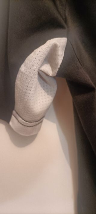 Camiseta Joma negra y blanca