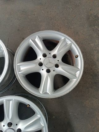 3 Llantas Mercedes CLK '04 16 pulgadas