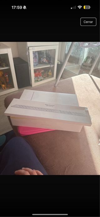 MacBook Air -  Apple