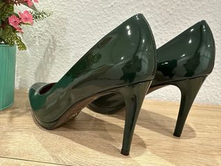 Zapatos de tacon - charol verde oscuro - Talla 40