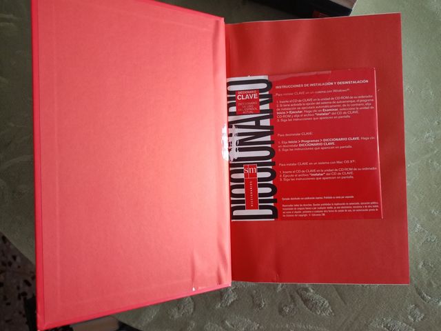 Diccionario Clave: diccionario de uso del españ...