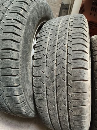 4 llantas 16" VW Transporter T5 con neumáticos. 
