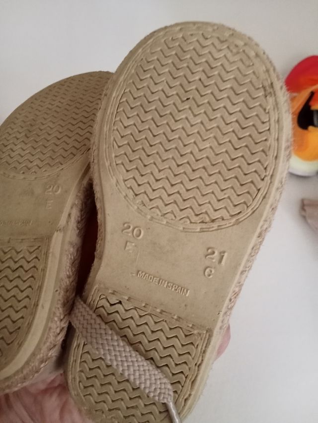 Zapatos Bebé  más conjunto ropa!!!!!!