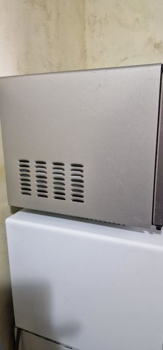 Microondas grill 
Artron - Como nuevo