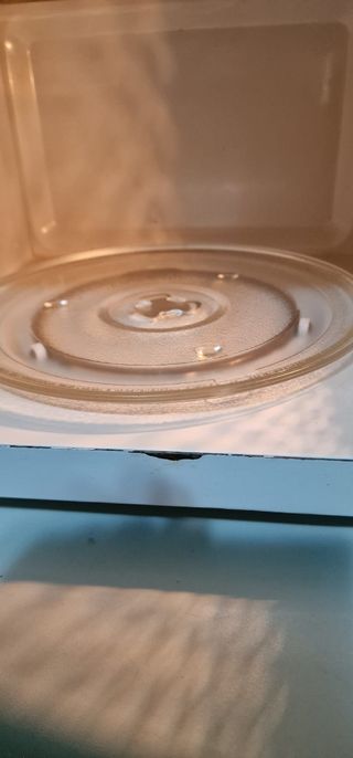 Microondas grill 
Artron - Como nuevo