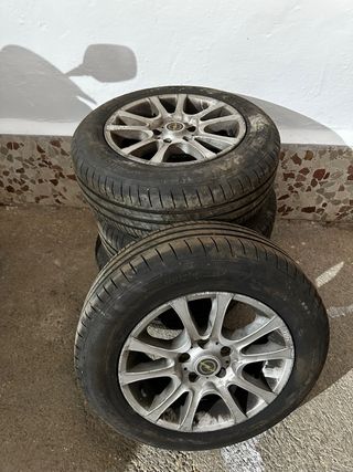 4 Llantas Opel Vectra 195/65R15