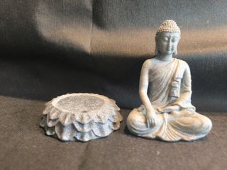 Statue di Buddha Grigio. 3 modelli e base.