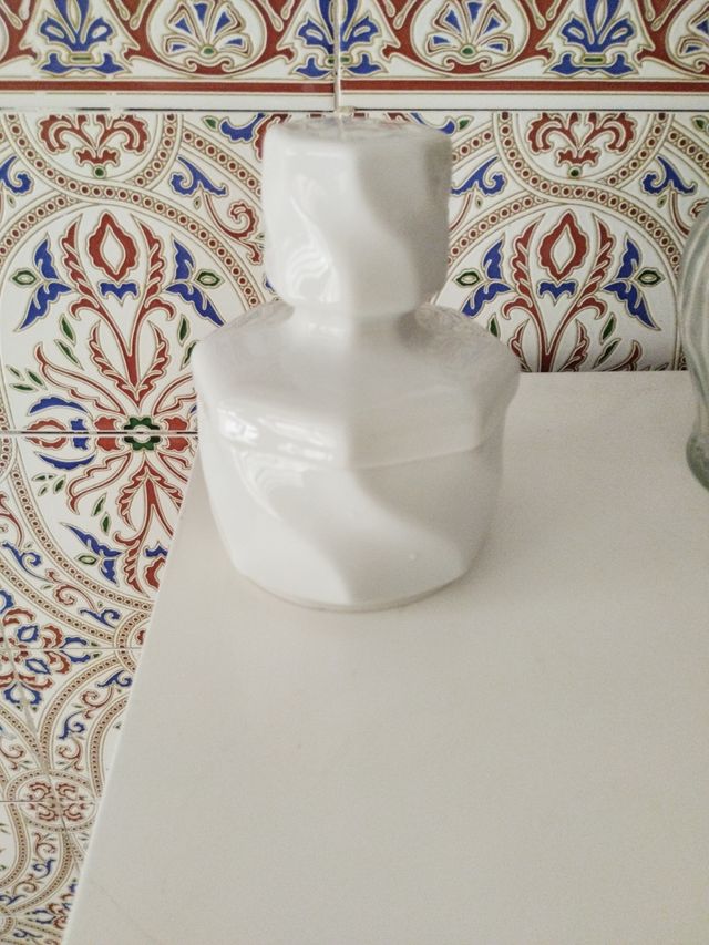 Jollero blanco de cerámica