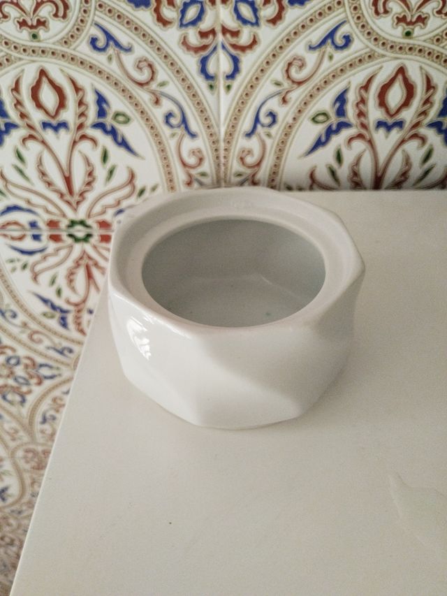 Jollero blanco de cerámica