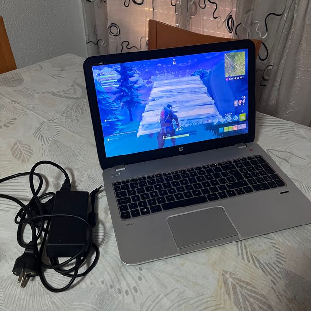 Portátil HP i7 / 16GB RAM / NVIDIA 4GB