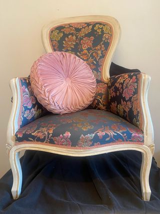 Poltroncina antica restaurata 