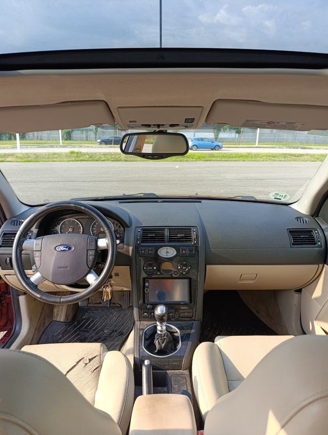 Ford Mondeo 2002