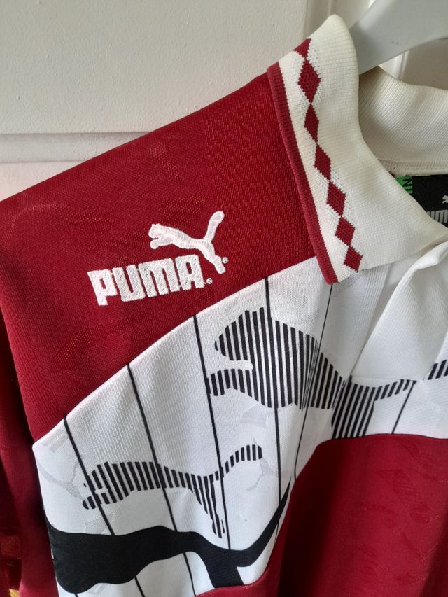 Camiseta Puma retro años 90