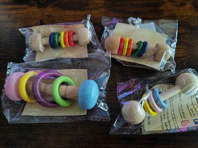 Sonajero madera Montessori