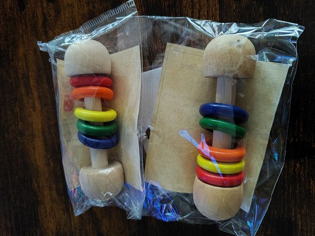 Sonajero madera Montessori