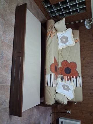 Sofá cama de madera - beige y marrón
