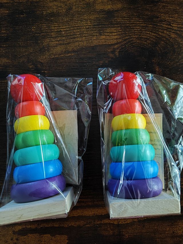 Juguetes madera apilables arcoiris
