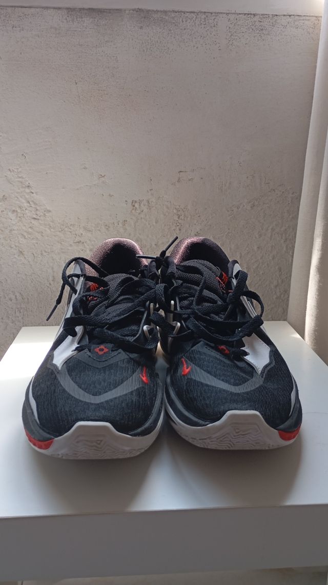 Zapatillas Nike Kyrie 5 Low - Blancas y Negras