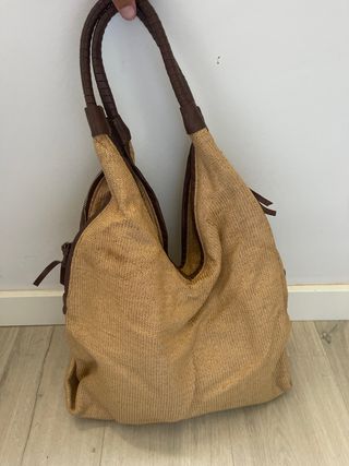 Bolso beige y marrón de Zara