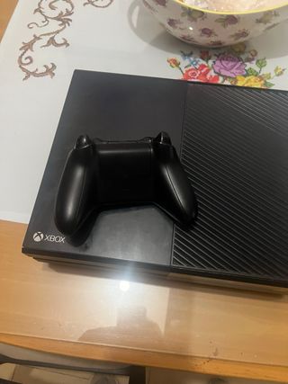 xbox one fat 
ESCUCHO OFERTAS O CAMBIO