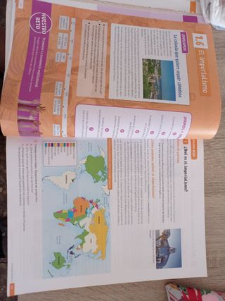 Geografía e Historia. 4 Secundaria. Revuela