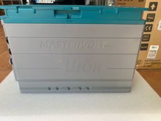 Batería de Ion-Litio 
 MasterVolt 12/1250Wh(100Ah)