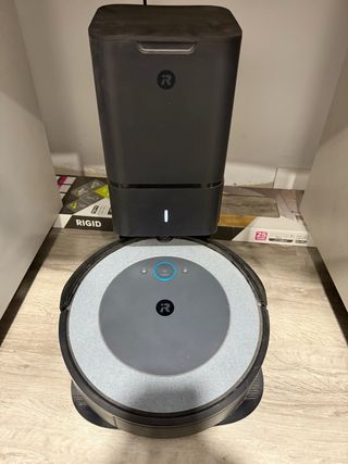 Robot aspiradora Roomba i3+ iRobot