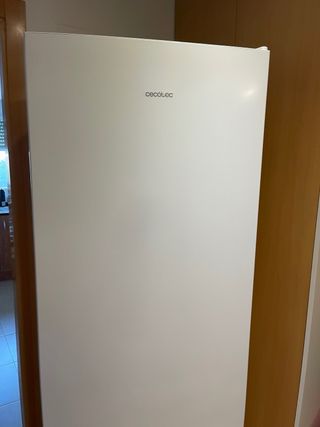 Nevera Cecotec nueva a estrenar