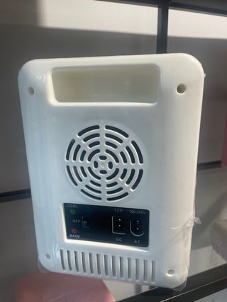 Mini nevera nueva 