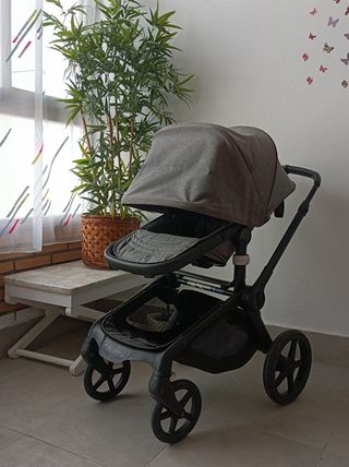 Bugaboo Fox 5: Capazo y silla + silla de coche.
